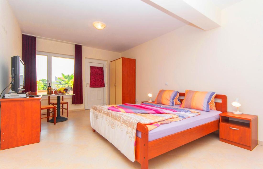 4 Palme Apartments A Funtana Εξωτερικό φωτογραφία